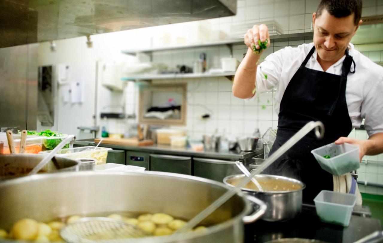 Akerblads Hotell Gaestgiveri Spa Tallberg Bagian luar foto